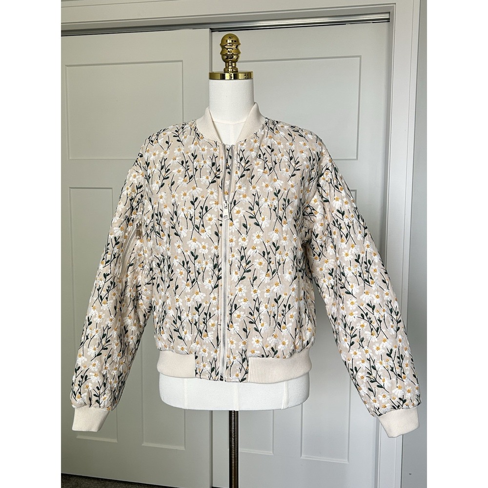 Embroidered Daisy Bomber Jacket Sz Small  Cottagecore Floral Lightweight Puffer